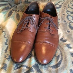 Johnston and Murphy brown leather EUC size 10.5